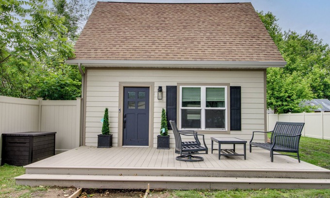 Crosby House | 3 Blocks to Mtn Biking: 'The Cottage' in Crosby