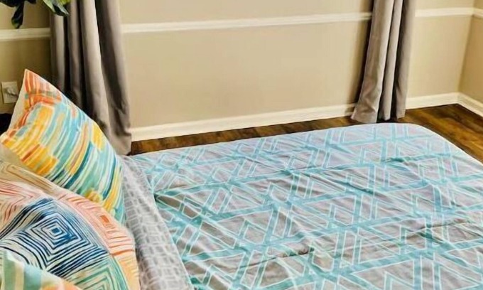 Little Rock House | 3 br Breathtaking River View Retreat, pet friendly