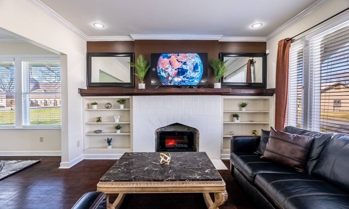 Downtown Little Rock House | 3 BR Spacious and Stylish Home Near Downtown