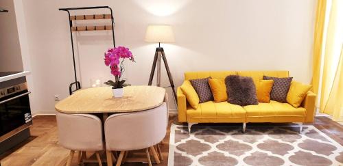 Saint-Affrique Apartment | 3 Liberte - rdc