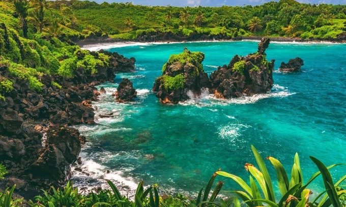 Kahului House | 3 Lovely Ocean View Units, Pool, Close to the Beach and Attractions