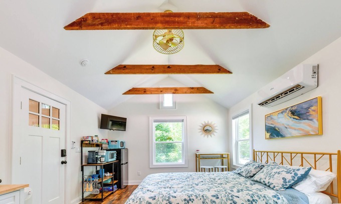 Winston - Salem Apartment | 3 Mi to Dtwn Winston-Salem: Studio on Miller Park!