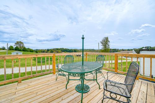 Cane Valley House | 3 Mi to Green River Lake Quiet Farmhouse with Yard