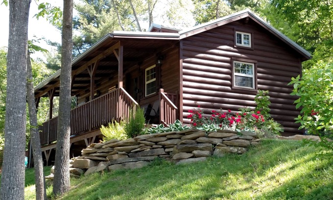 Asheville House | 3 Mile Cabin - Cozy Cabin 3 Miles from Downtown, Views, Hot Tub