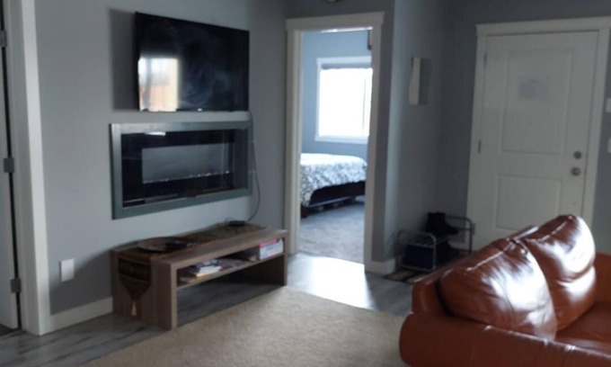 Chestermere House | 3 minutes to the lake for. lower suite with separate entrance.