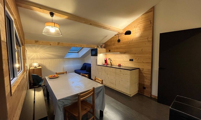 Correncon-en-Vercors Apartment | 3-room Duplex at Ski Slopes, 6/8 People, TV, Equipped Kitchen