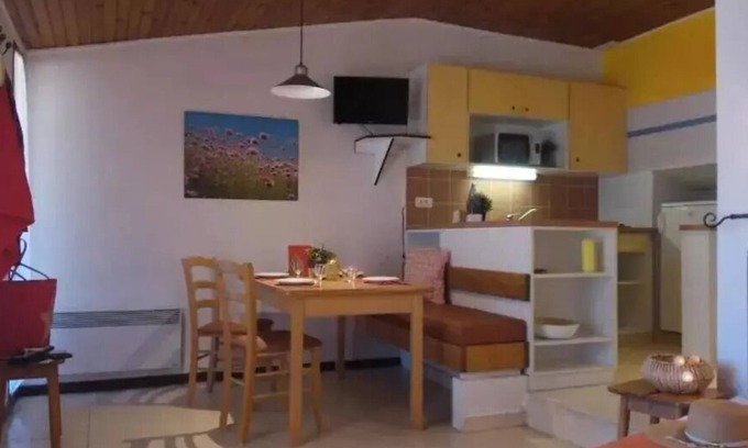 Murs Apartment | 3 Rooms 7 People 1 baby