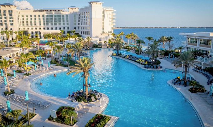 Charlotte Harbor Hotel | 3 Rooms Near Laishley Park – Watch Sunrises and Perfect for Unwind in Comfort