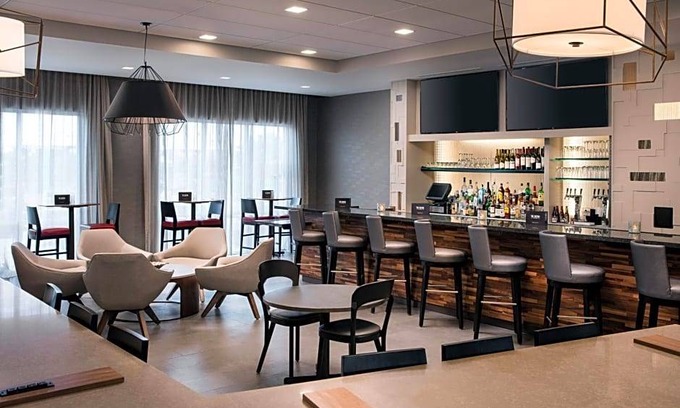 Pullman Hotel | 3-Star Hotel ∙ Courtyard by Marriott Pullman