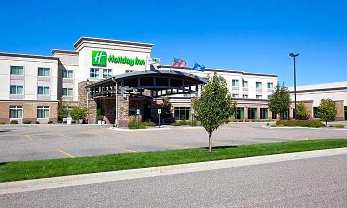 Stevens Point Hotel | 3-Star Hotel ∙ Holiday Inn Stevens Point - Convention Center, an IHG Hotel