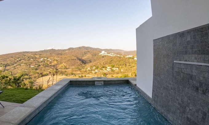 Granada House | 3-Story Villa | Private Pool & Mountain View