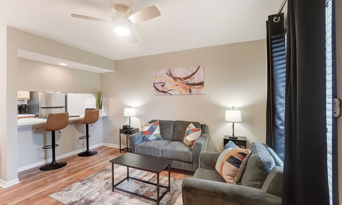 McAlpine Condo | 30+ DAY STAY - SOUTH CHARLOTTE CONDO #2