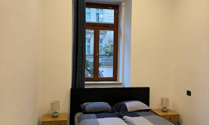Karlin Apartment | 30 m² Apartment ∙ 1 bedroom ∙ 2 guests