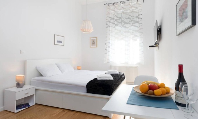 Zagreb Apartment | 30 m² Apartment ∙ 2 guests