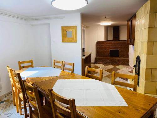 Felsotold Apartment | 30 m² Apartment ∙ 3 bedrooms ∙ 12 guests