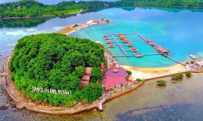 Ambulong Island Resort | 30 m² Resort ∙ 4 guests