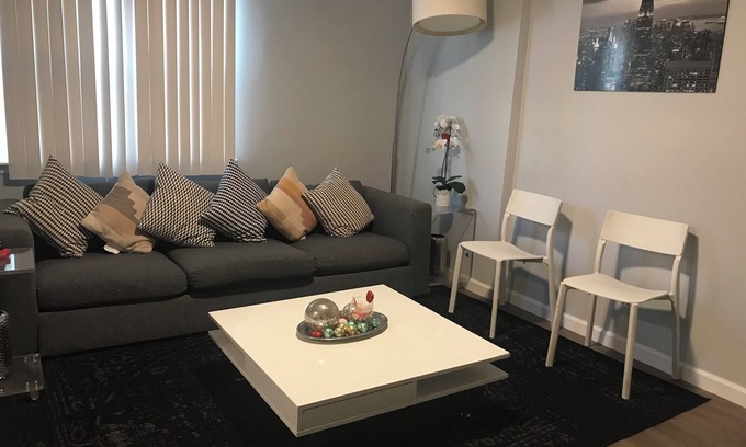 Queens Apartment | 30 mins to Times square, Beautiful spacious apt in Queens