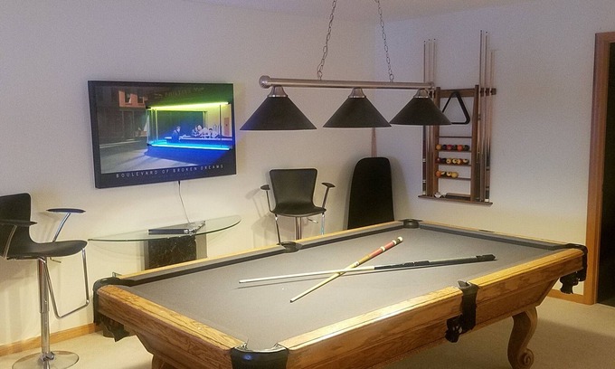 Savage House | 30 minutes to Mall of America, Downtown MPLS, Amusement Park, Casino, Golf, etc.