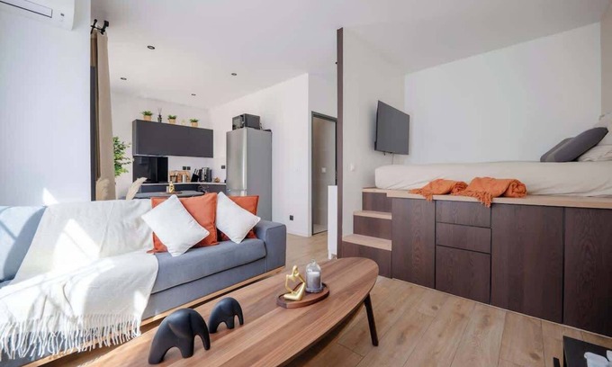 Malakoff Apartment | 30 - Renovated Studio walking distance to Paris