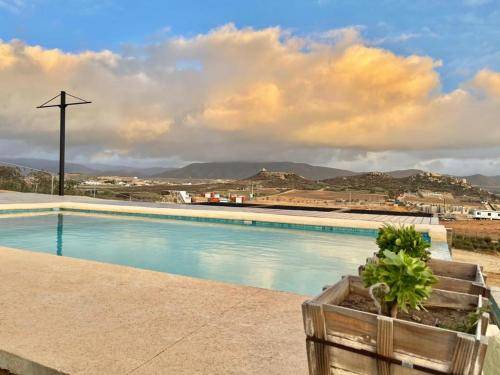 Valle de Guadalupe Cabin | 300 m² Lodge ∙ 4 bedrooms ∙ 10 guests