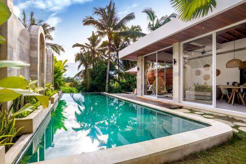 Sayan Villa | 300 m² Villa ∙ 2 bedrooms ∙ 4 guests