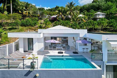 Case-Pilote Villa | 300 m² Villa ∙ 4 bedrooms ∙ 8 guests
