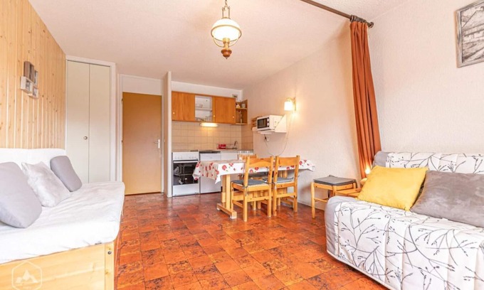 Aussois Apartment | 300m from ski slopes, Ground floor, balcony, tv, ski locker, 26m², Aussois