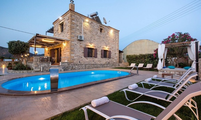 Nopigia Villa | 30mt to the Beach★Stone villa★Sea View ★Private Pool