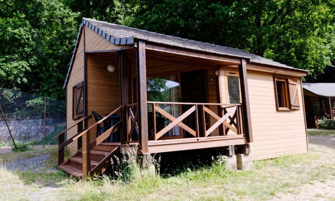 Laval-sur-Luzege House | 32 m² Gîte ∙ 2 bedrooms ∙ 4 guests