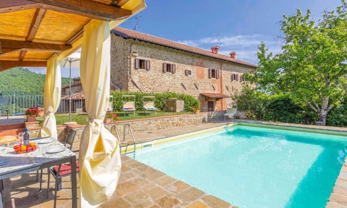 Ortignano Villa | 320 m² Villa ∙ 4 bedrooms ∙ 8 guests