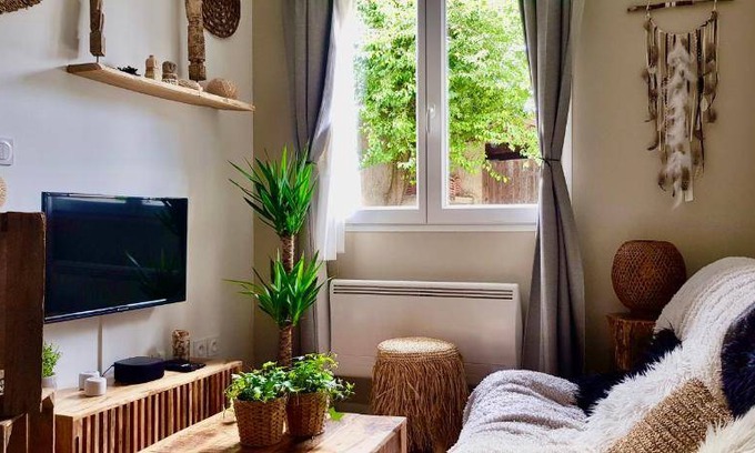 Irigny Apartment | 33 m² Apartment ∙ 1 bedroom ∙ 4 guests
