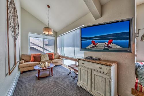 Kirkwood Apartment | 3302 Sun Meadows