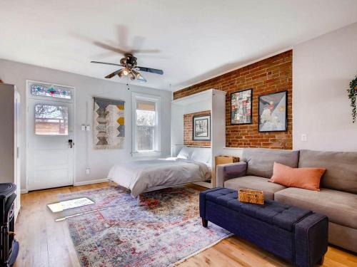 West Highland Apartment | 3329 W 31st
