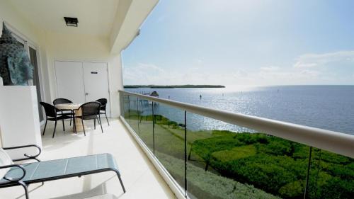 Rock Harbor Apartment | 333 Mariners Club