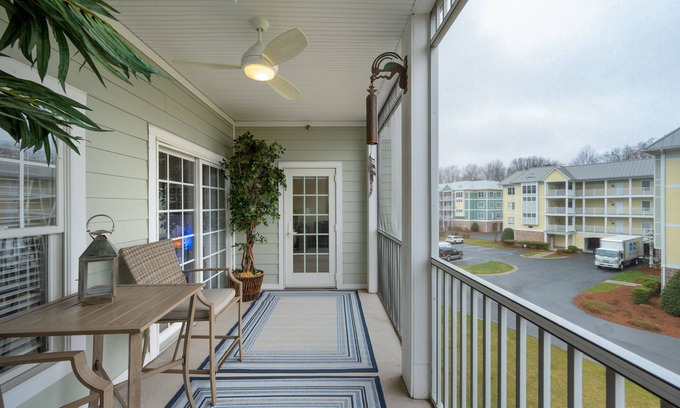 Long Neck Condo | ~33580 Windswept Unit 4203 - 2nd floor Peninsula condo - close to amenities!