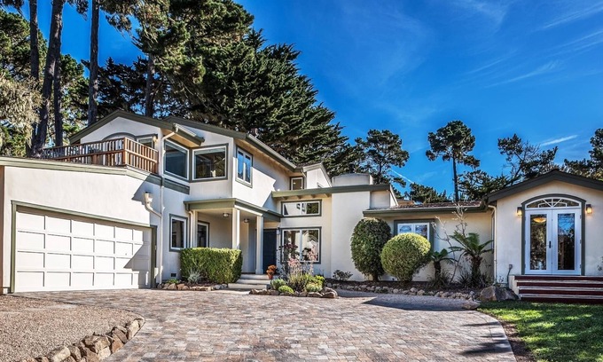 Del Monte Forest House | 3397 Pacific Whispers ~ Near Golf Courses & Ocean