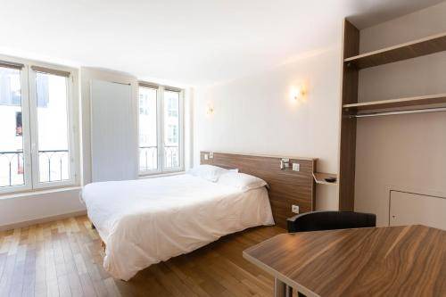 Porte-Saint-Martin Hotel | 35 m² Hotel ∙ 4 guests