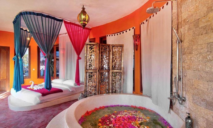 Uluwatu Hotel | 35 m² Hotel ∙ 2 guests