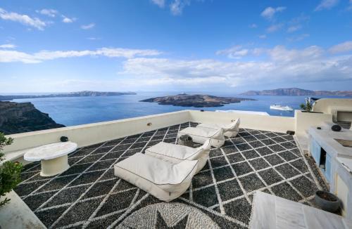 Fira House | 360 Blue