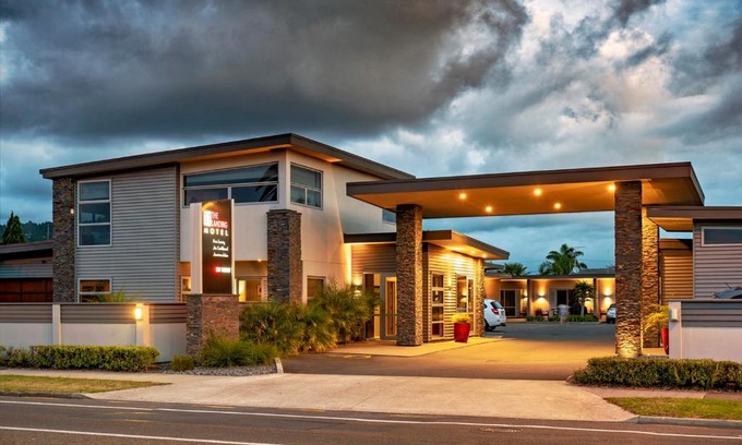 Whakatane Hotel | 37 The Landing Motel