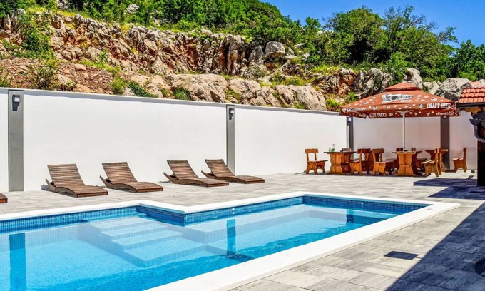 Cesarica Apartment | 38 m² Apartment ∙ 3 bedrooms ∙ 6 guests