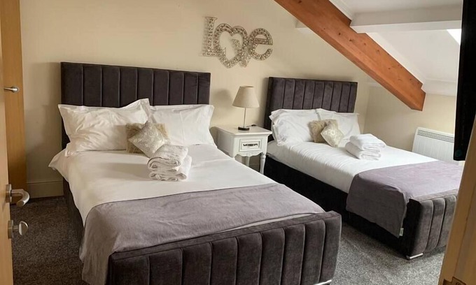 Sutton-in-Craven Apartment | 38 Woodlands Mill (sleeps 6)