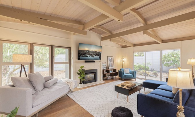 Del Monte Forest House | 3830 The Caddy Shack, Golf in Pebble Beach®