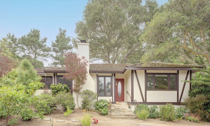 Golden Rectangle House | 3935 Segundo Viento - Walk to Downtown and Beach