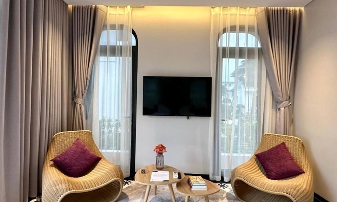 Van Don Villa | 3B Luxury Villa in Van Don, Ha Long - Sea View - 5 min to the beach