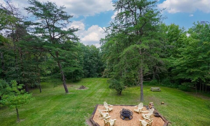 Huntingdon Cabin | 3bd Secluded Cabin 20 min to Raystown Lake