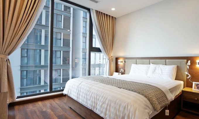 Cong Vi House | 3BR APARTMENT *FEEL LIKE HOME* AT VINHOMES METROPOLIS #HANOI