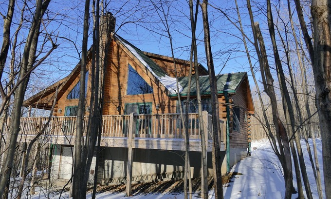 Boynton House | 3BR cabin in the woods near Deep Creek and WISP Resort areas