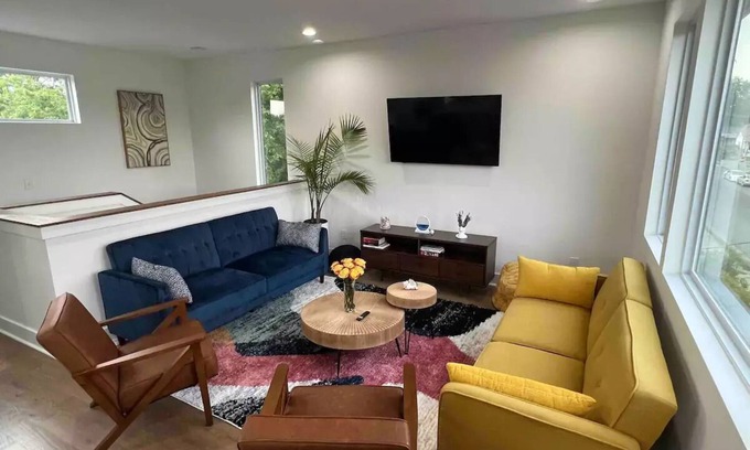 McFerrin Park House | 3BR East Nashville Rooftop Luxury 7min Downtown