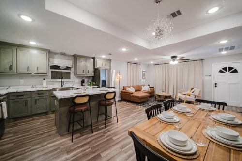 OST - South Union House | 3BR Gated Home Near NRG Downtown Rice MedCenter